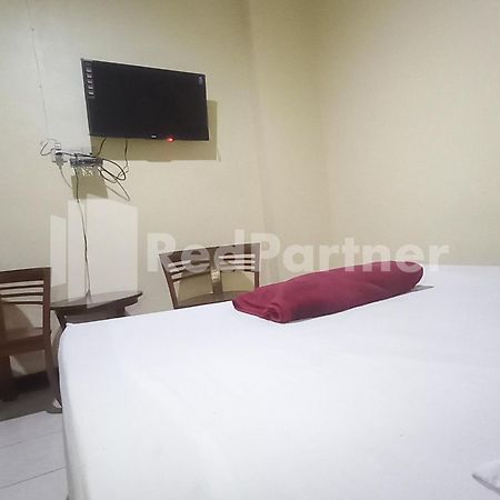 Hotel Palem 2 Syariah Malang Redpartner Esterno foto