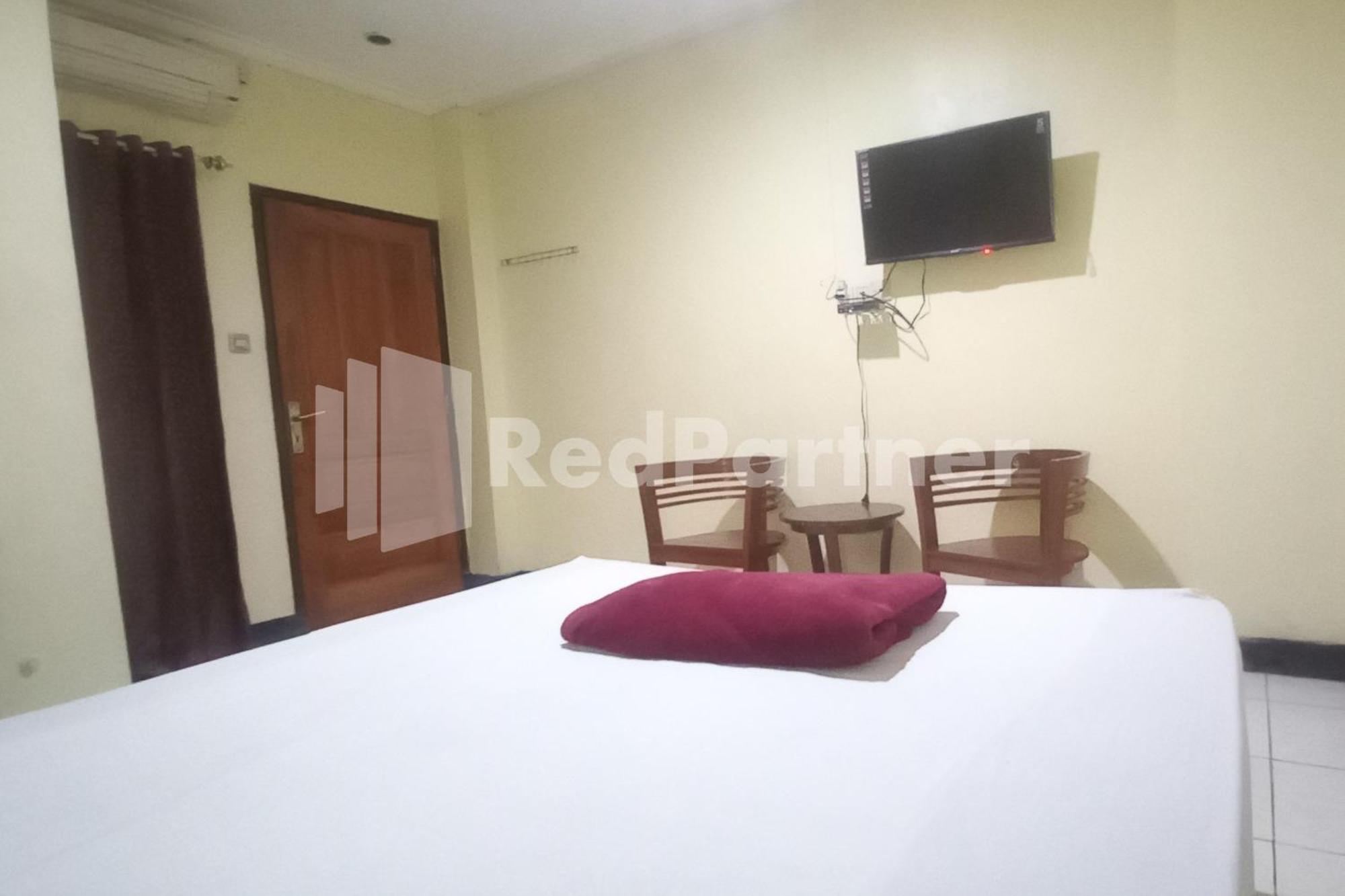 Hotel Palem 2 Syariah Malang Redpartner Esterno foto