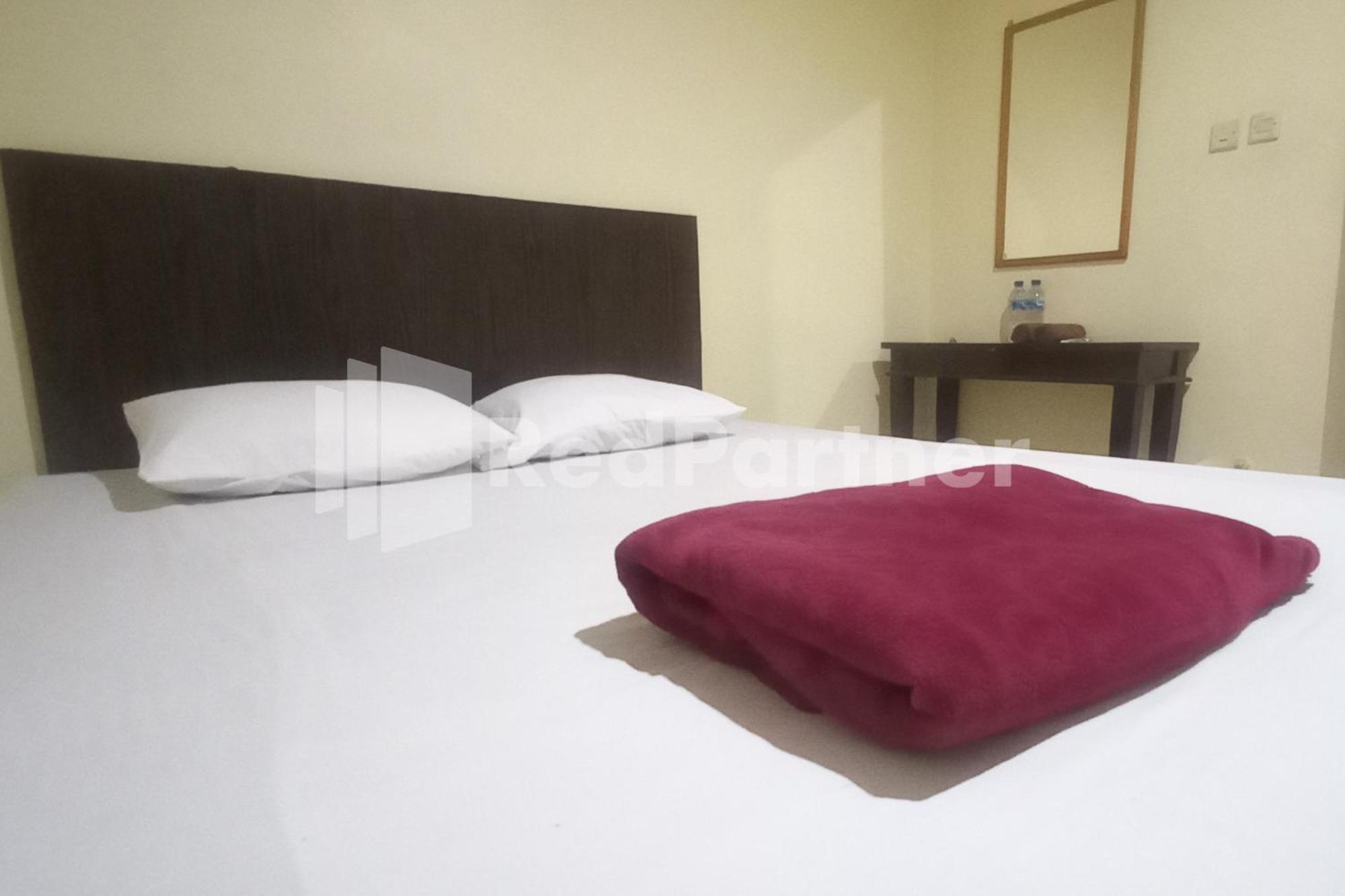 Hotel Palem 2 Syariah Malang Redpartner Esterno foto