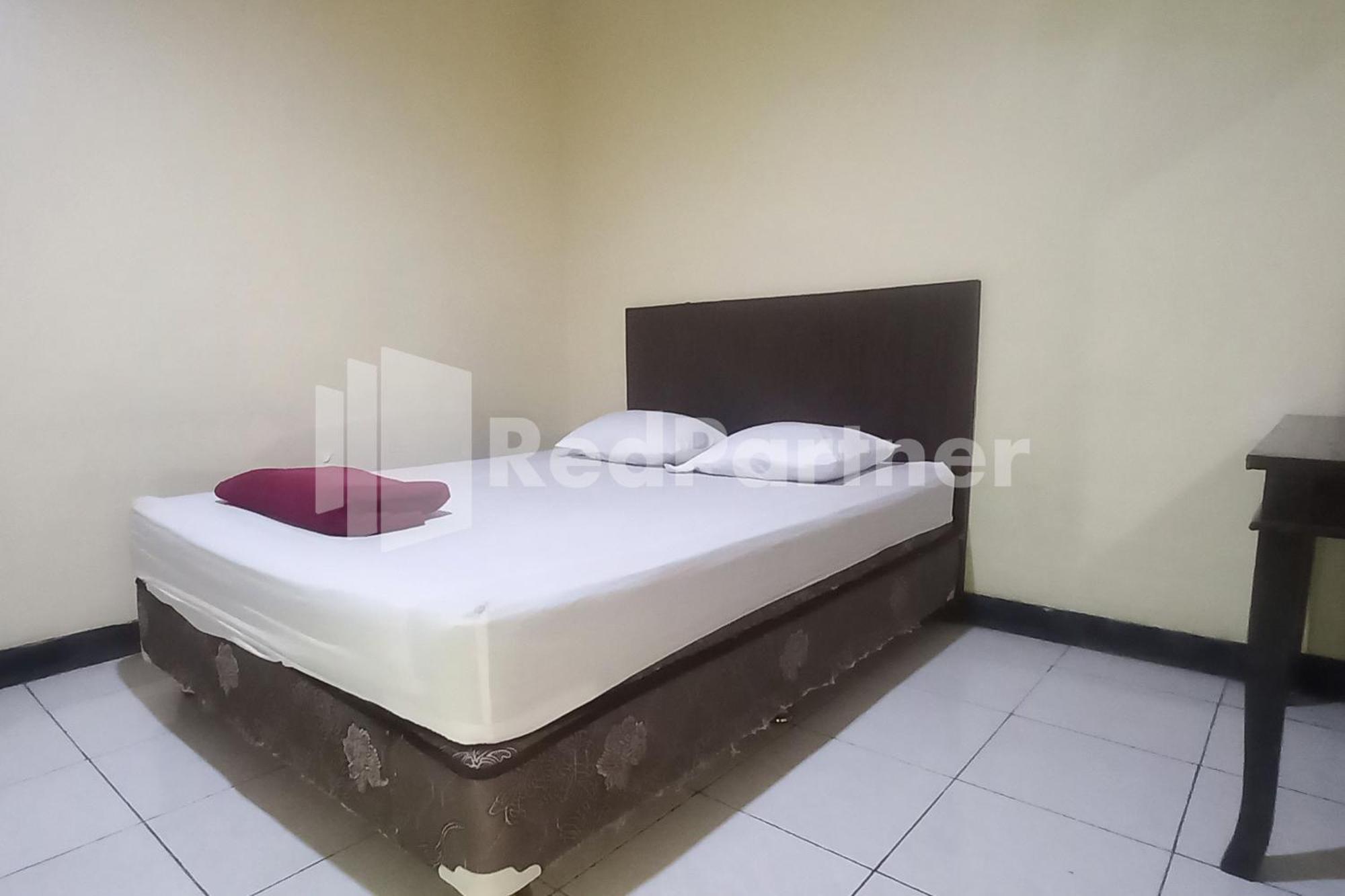 Hotel Palem 2 Syariah Malang Redpartner Esterno foto