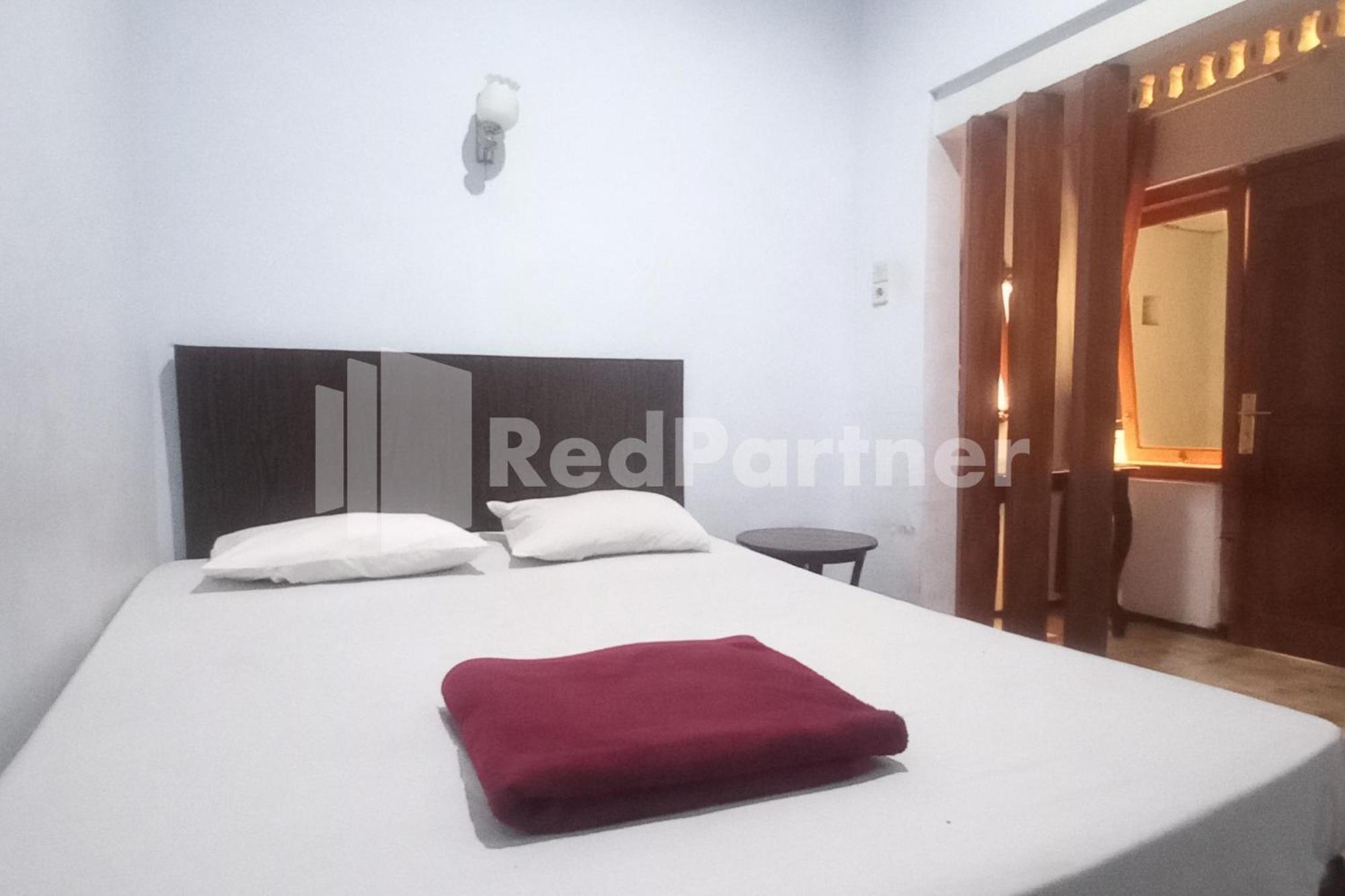 Hotel Palem 2 Syariah Malang Redpartner Esterno foto