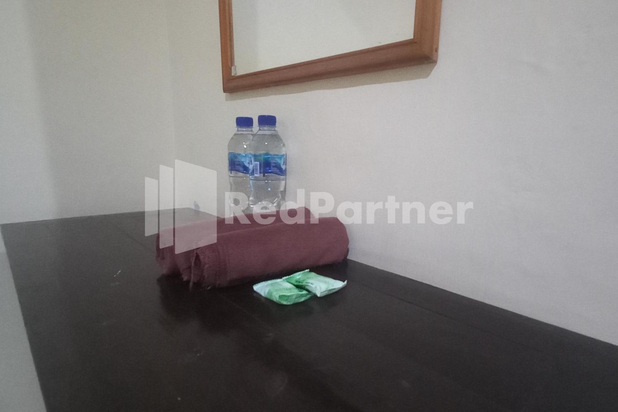 Hotel Palem 2 Syariah Malang Redpartner Esterno foto