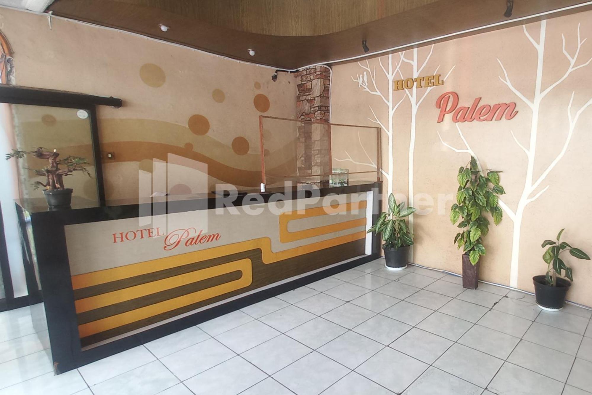 Hotel Palem 2 Syariah Malang Redpartner Esterno foto